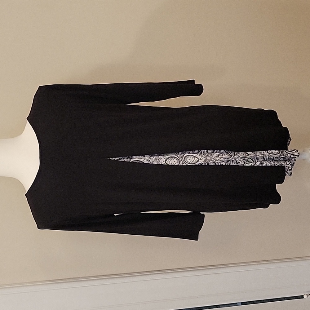 Kim & Cami Black 3/4 Sleeve Flowy Top - Picture 3 of 8